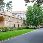Blueground Vrsovice Furnished Equipped Prg-5